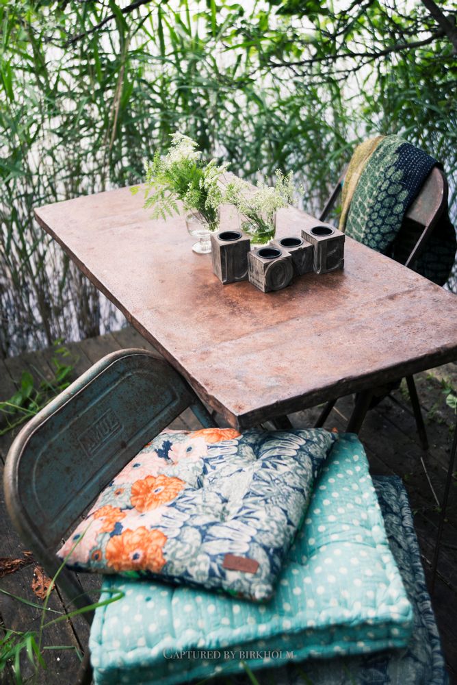 Comforters and pillows - Sari kantha seat pad 40x40 - QUOTE COPENHAGEN APS