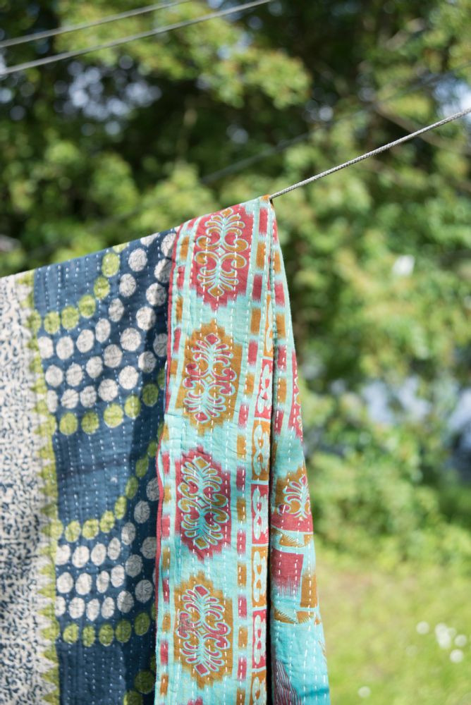 Throw blankets - Sari Throws - QUOTE COPENHAGEN APS