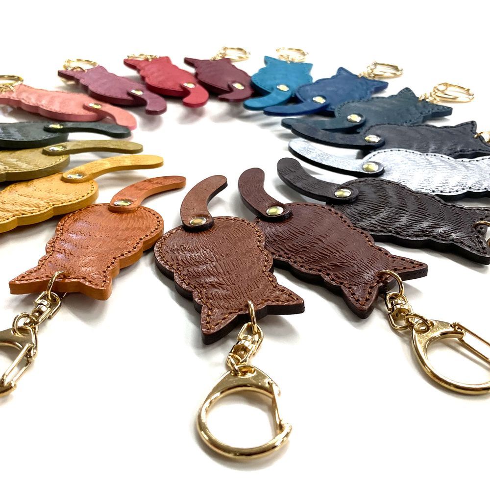 Leather goods - Pastel leather cat key - WACHIFIELD