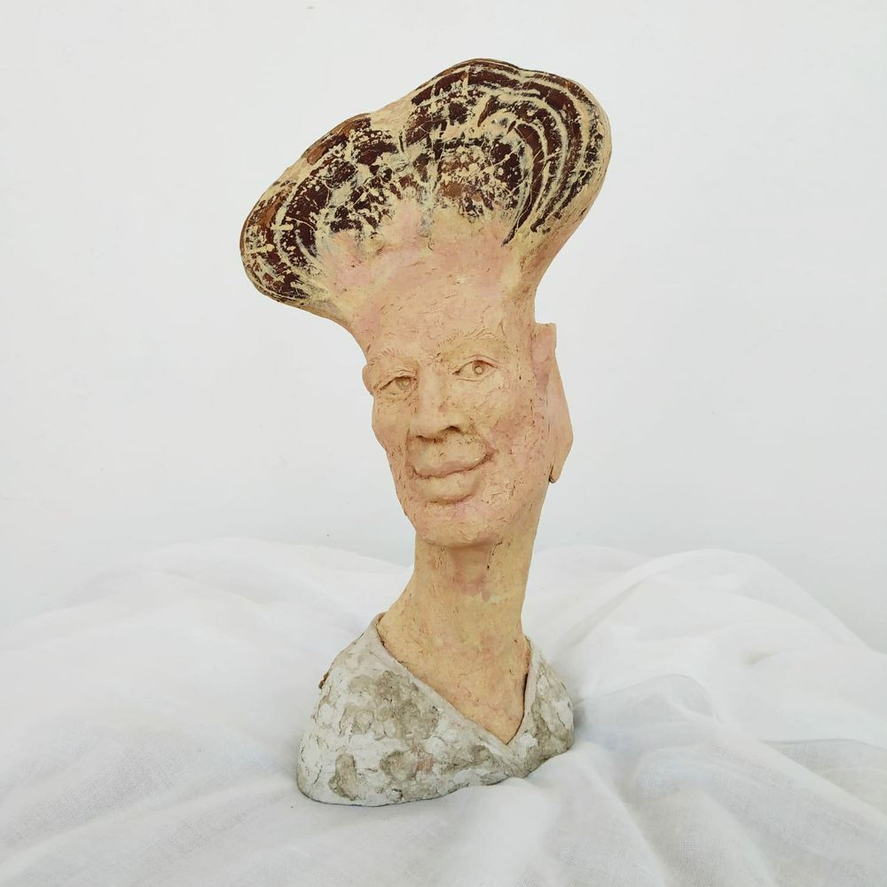 Sculptures, statuettes et miniatures - HOMME EN FLEURS - ARANYA EARTHCRAFT