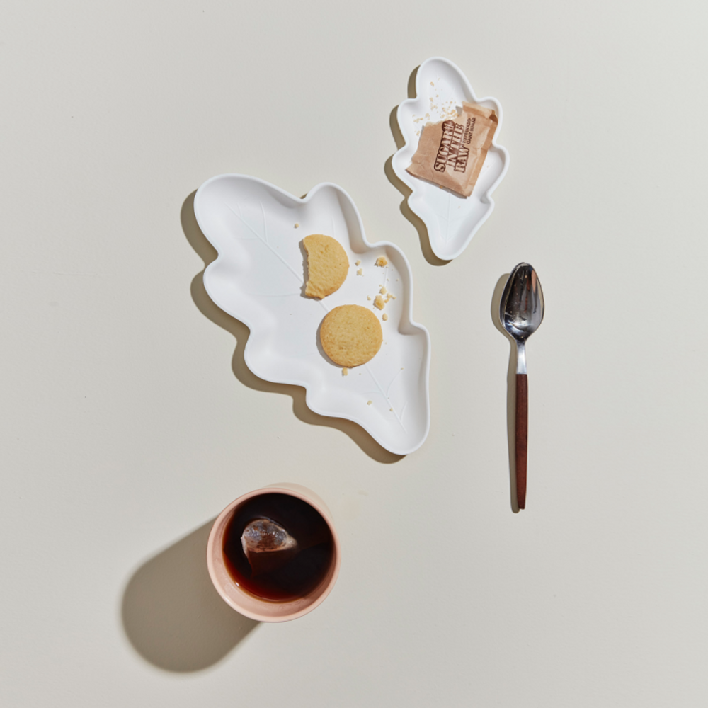 Plats et saladiers - Assiette en carton biodégradable - Oak Leaf - KHJ STUDIO