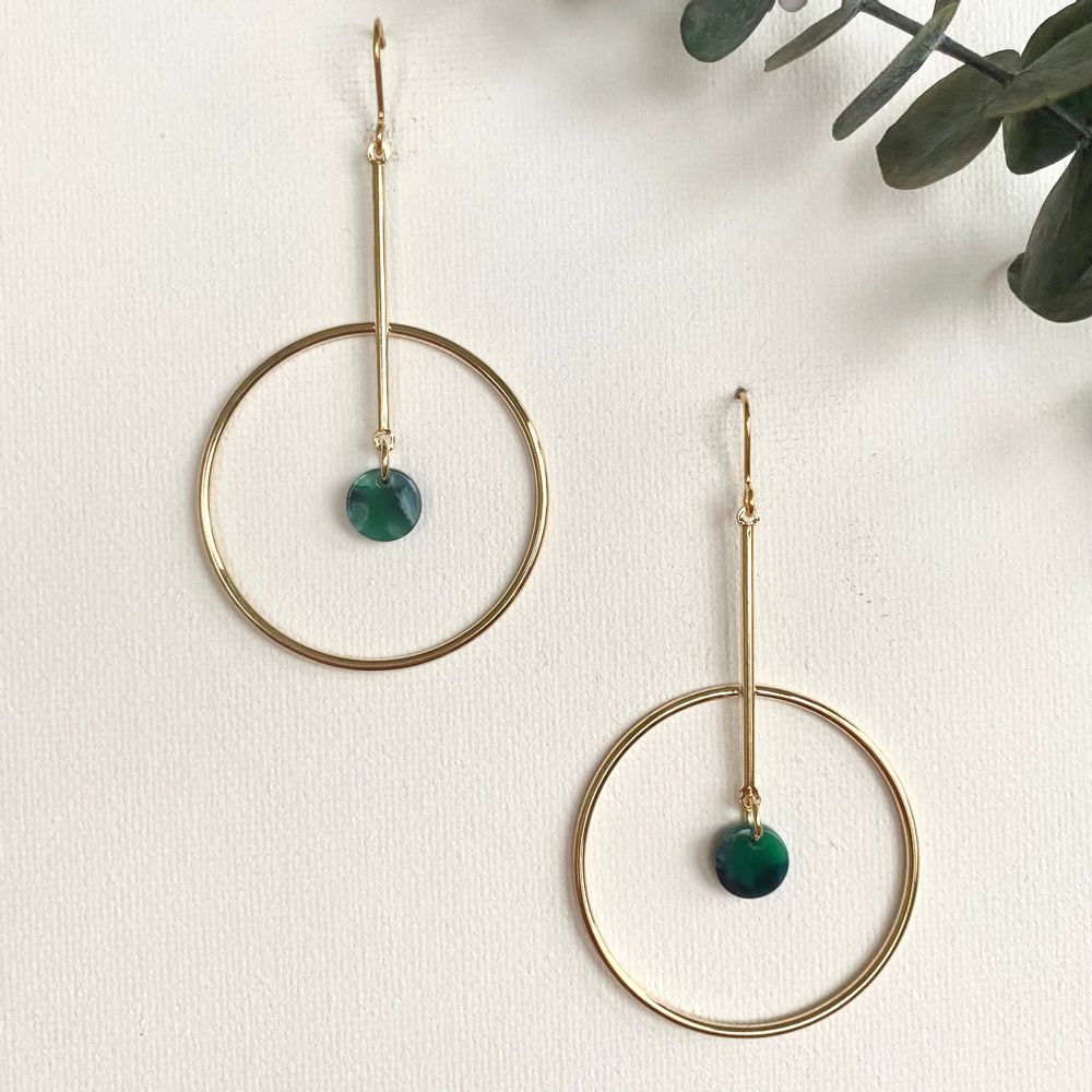 Bijoux - Boucles d'oreilles dorées à l'or fin et acétate. - NAO JEWELS