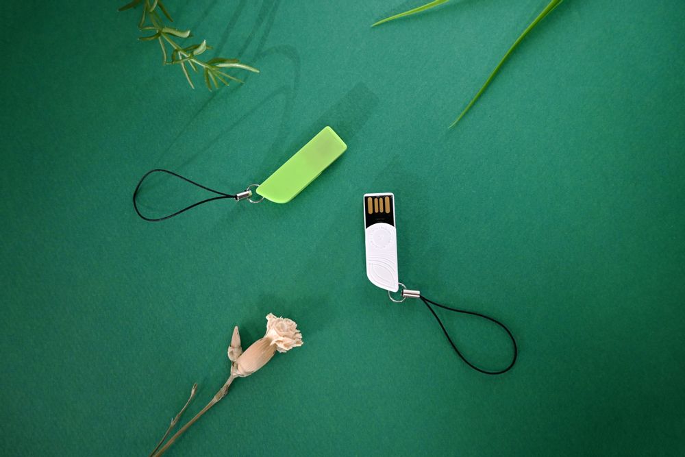 Other smart objects - KeyPop USB Flash Drive - GREENDESK