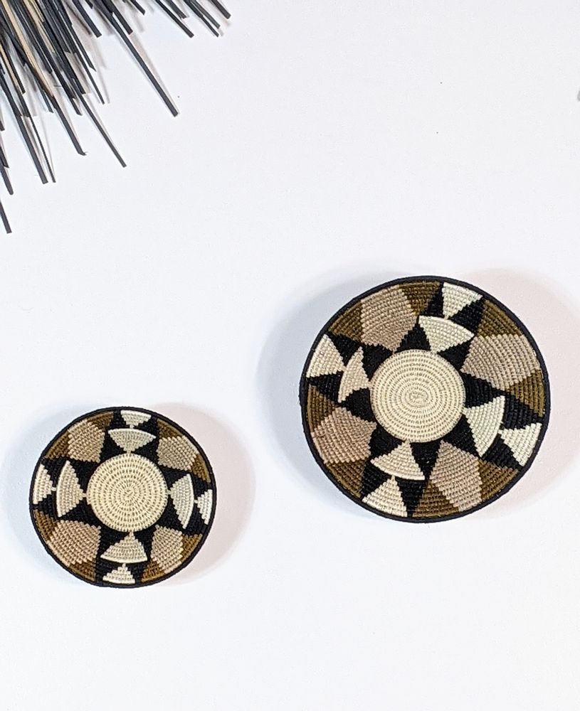 Other wall decoration - Sundial Mother of Pearl Basket, Eswatini - MALKIA HOME