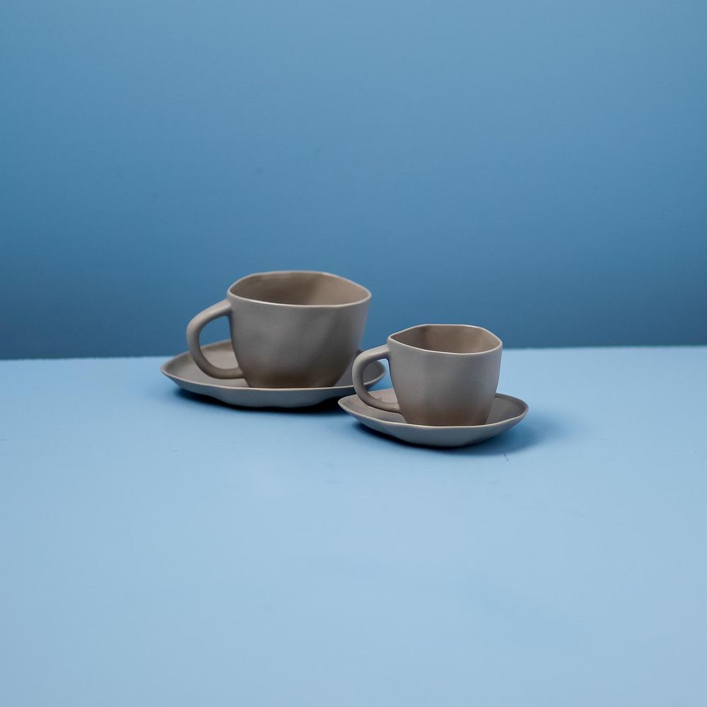 Mugs - Stoneware cups and saucers - BE HOME