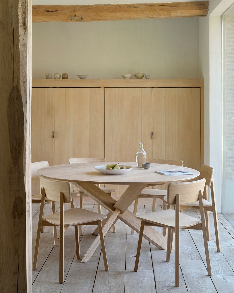 Dining Tables - Oak Circle dining table - ETHNICRAFT