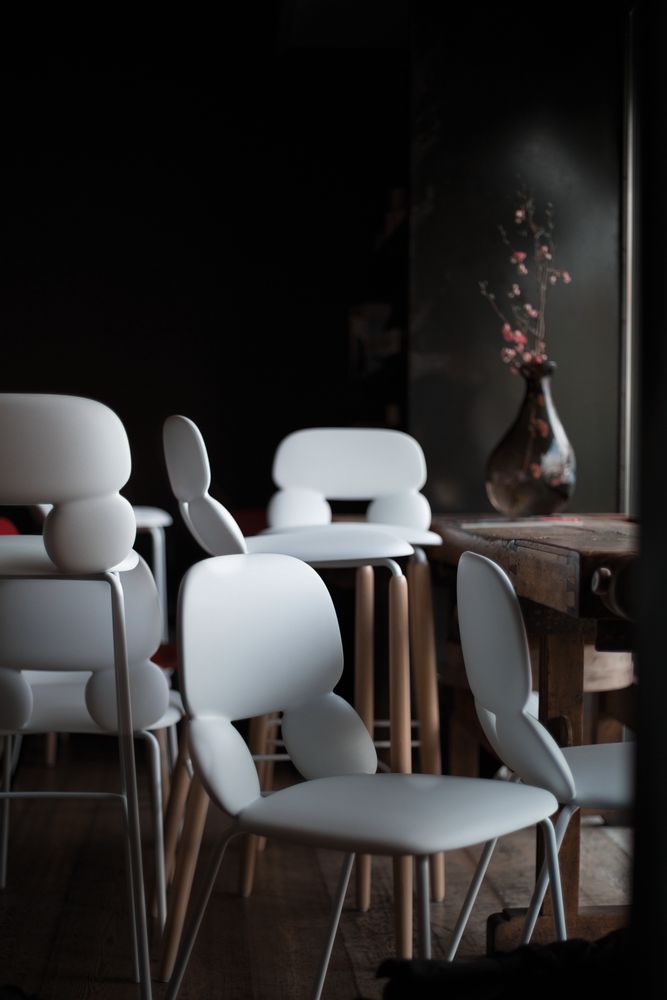 Chairs for hospitalities & contracts - Chair Nube S - CHAIRS & MORE