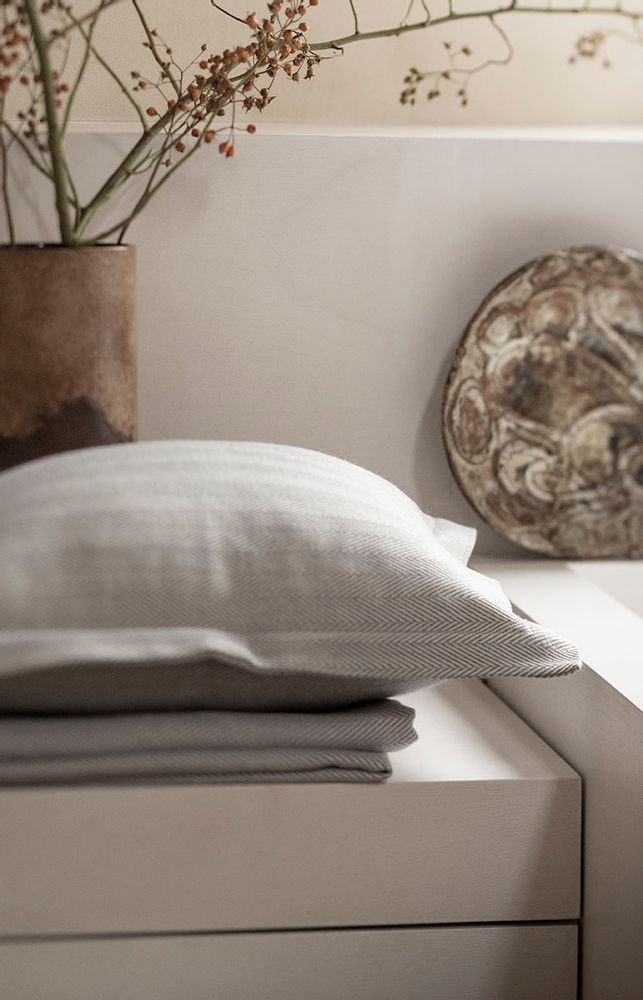 Loungewear - Mendenhall Decorative Throw and Cushion - AIGREDOUX