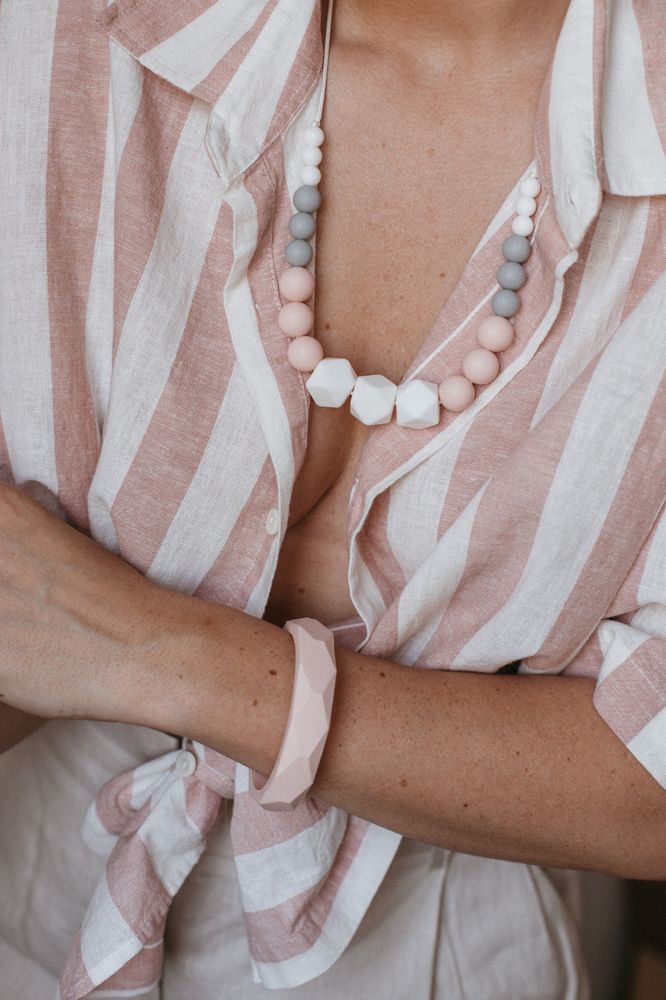 Gifts - Marie Rose Perle | Baby carrier, breastfeeding and Teething Necklace - MINTYWENDY