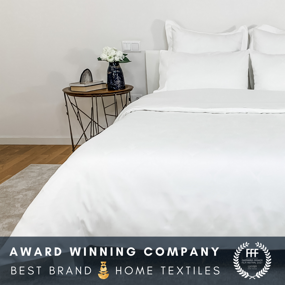 Bed linens - Luxury Plain White Duvet Cover, 600 Thread Counts, 100% Cotton Sateen, Cord Stitch & 5 CM Flap - VIDDA ROYALLE