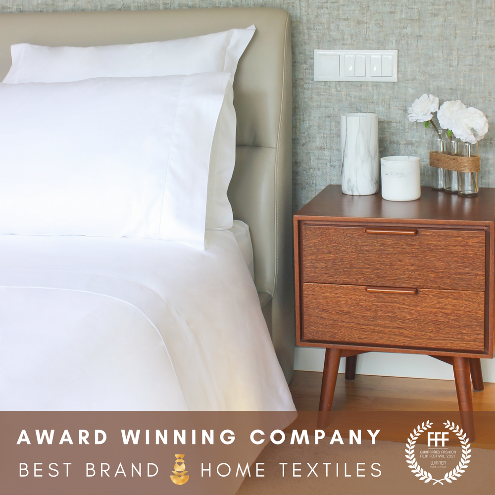 Bed linens - Luxury Plain White Duvet Cover, 300 Thread Counts, 100% Cotton Sateen, Cord Stitch & 5 CM Flap - VIDDA ROYALLE