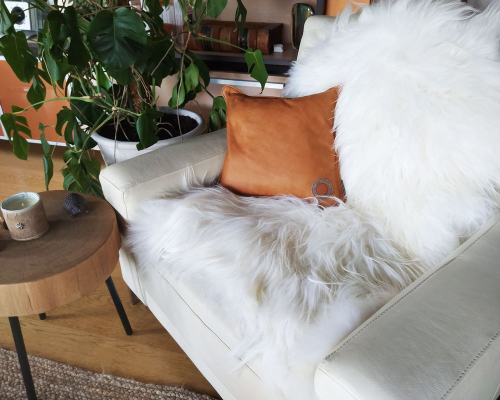 Coussins - Coussin peau de vache et feutre de laine ou cuir - L'ATELIER DES TANNERIES