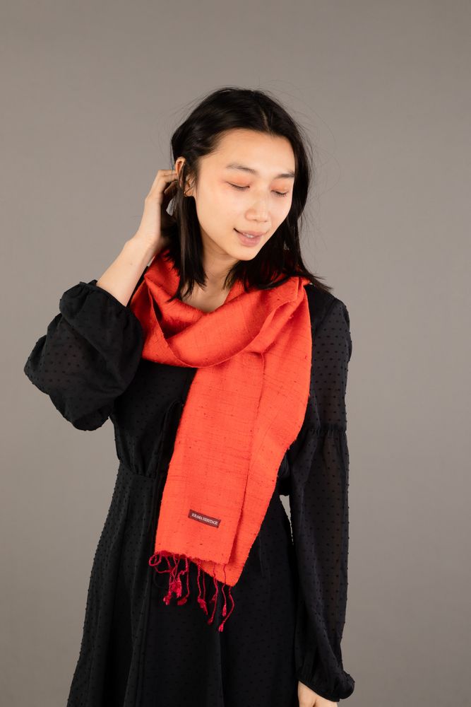 Foulards et écharpes - Le Krama en Soie Sauvage Orangé. - KRAMA HERITAGE