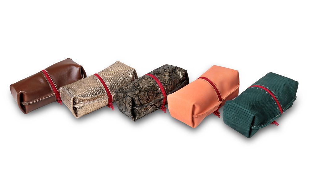Loungewear - TWO-ZIPPED MAKE-UP CONTAINER - BANDIT MANCHOT