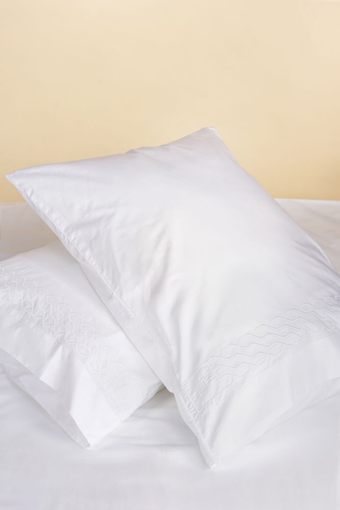 Linge de lit - Paire de taies rectangulaires Tresse Blanche - ALDÉLINDA HOME