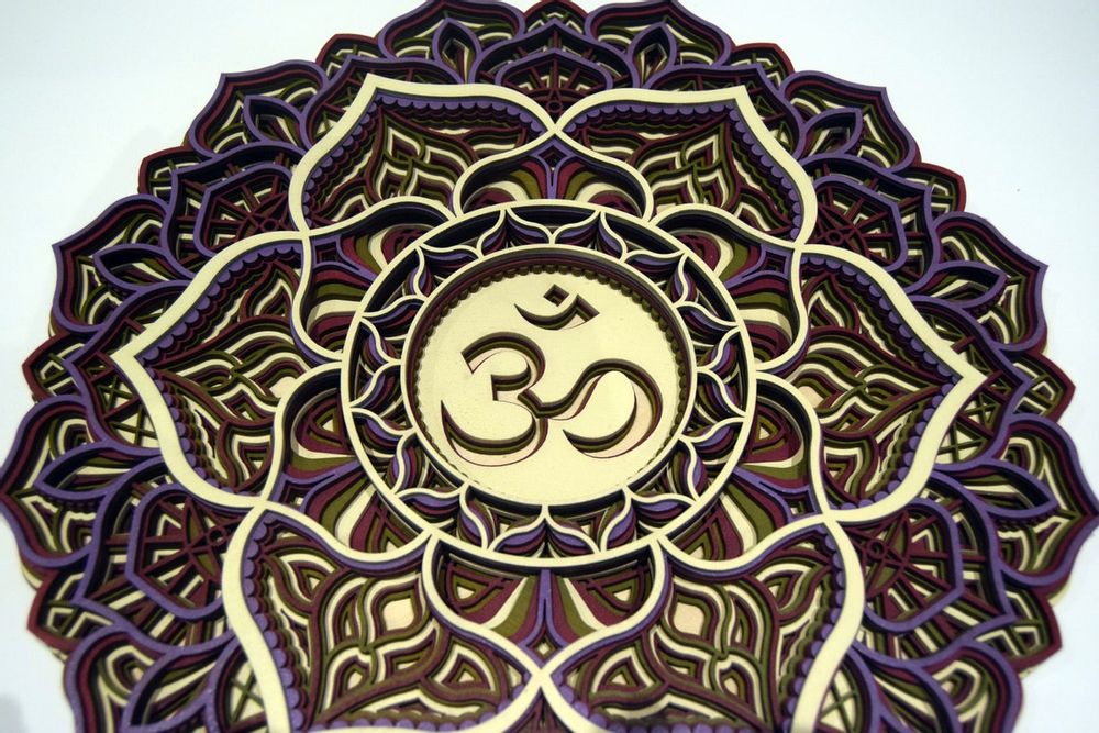 Autres décorations murales - Mandala en forme de couronne à suspendre - BHDECOR