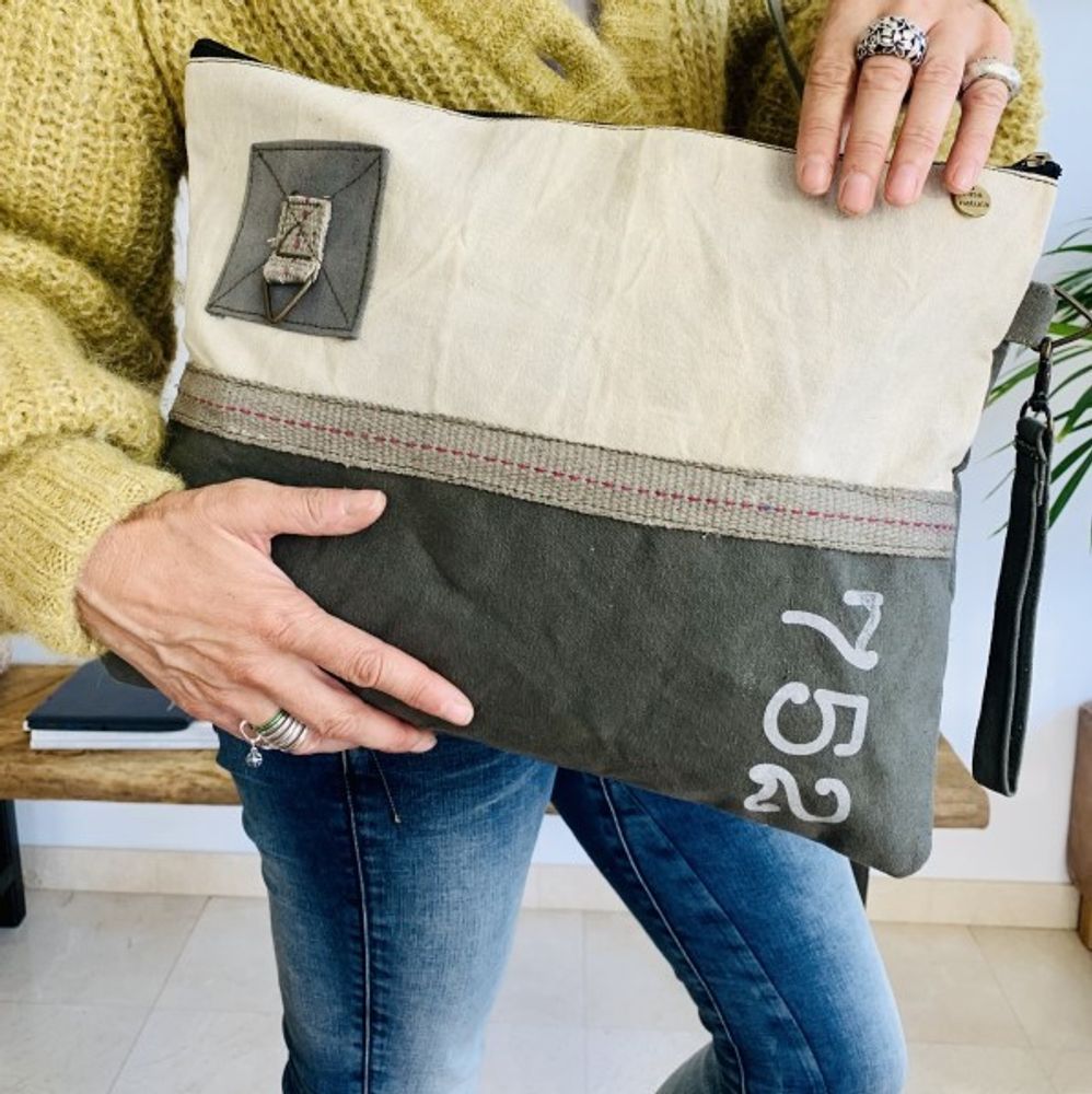 Sacs et cabas - DAKOTA MORGAN Oversize Classic Tote - CASA NATURA