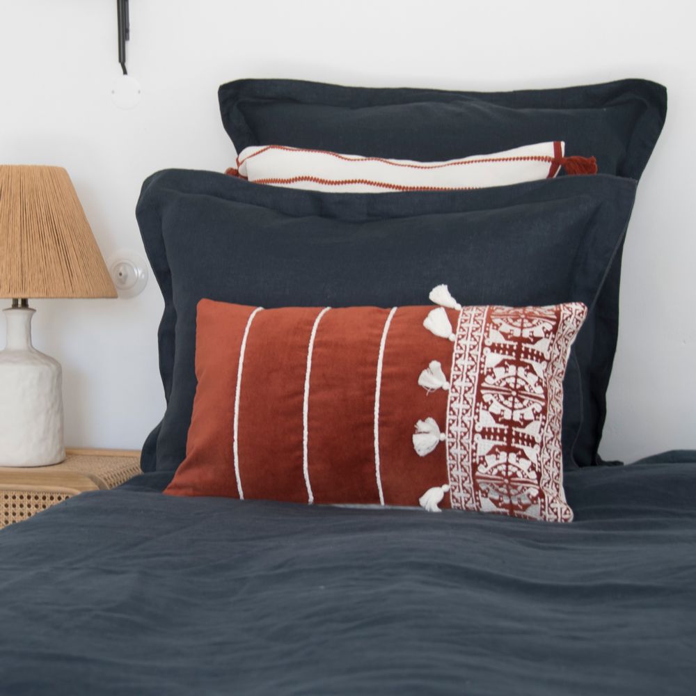 Cushions - Neo Berbère cotton/velvet cushion - FEBRONIE