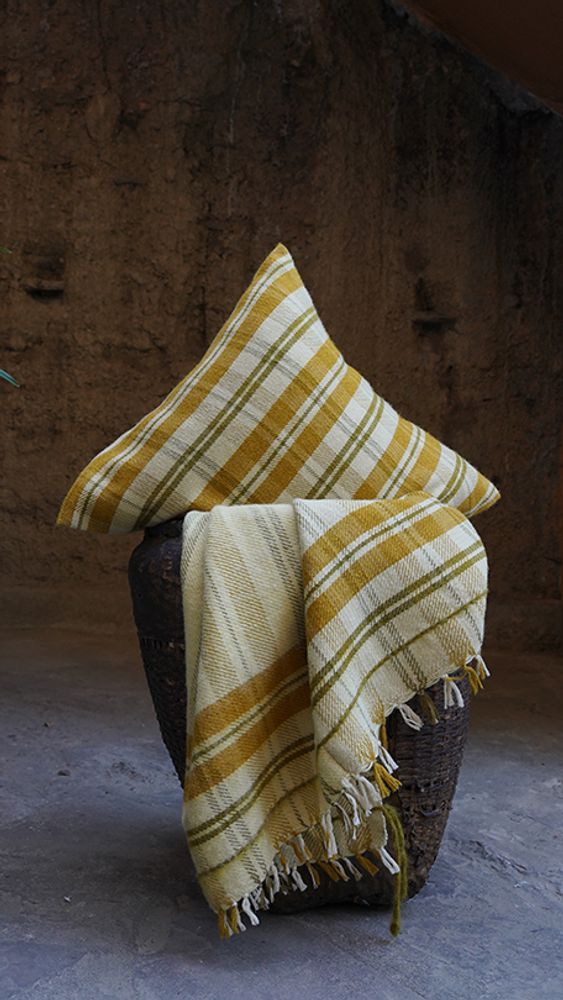 Cushions - DORJIBI THRA SAR KC throw and cushion - BHUTAN TEXTILES