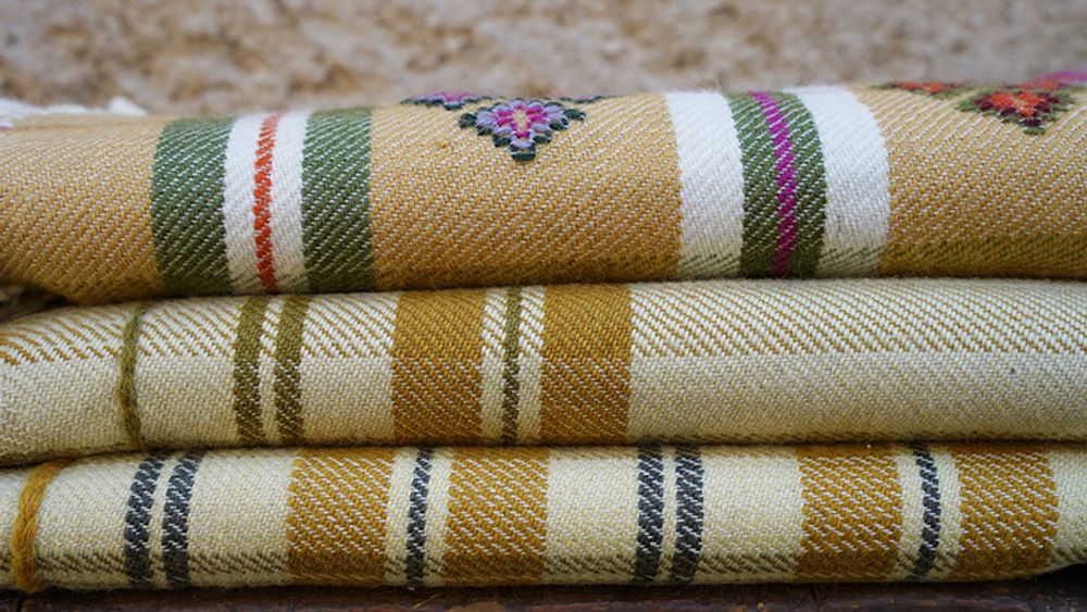 Throw blankets - Throw DORJIBI KC - BHUTAN TEXTILES