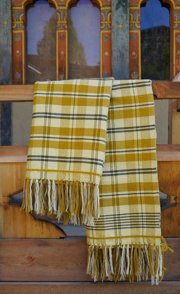 Throw blankets - Throw DORJIBI KC - BHUTAN TEXTILES