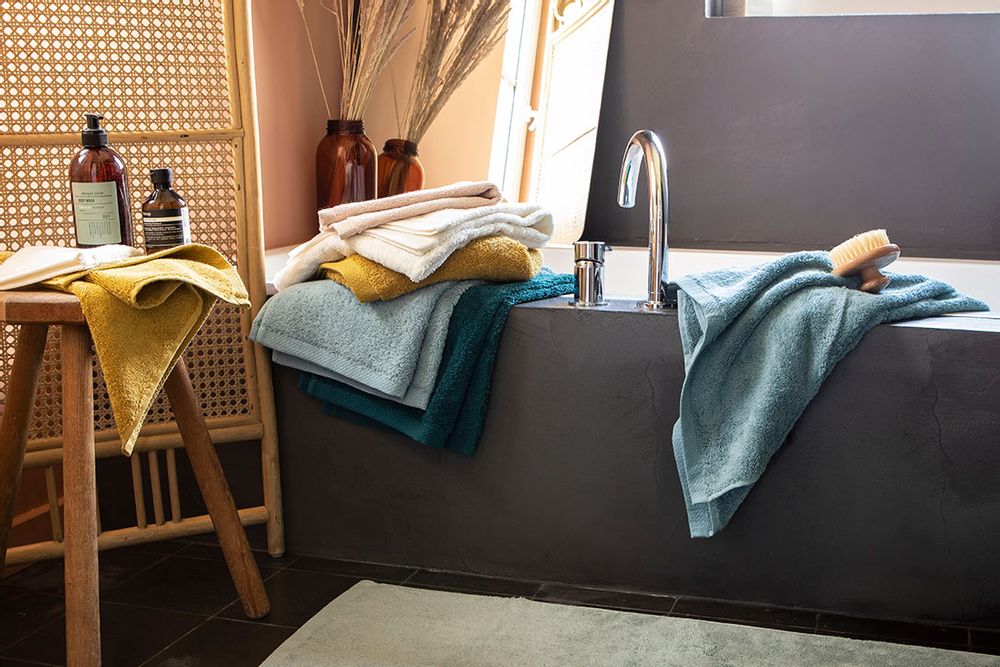 Serviettes de bain - Aqua Plume - Serviette, gant, peignoir et tapis de bain - ESSIX