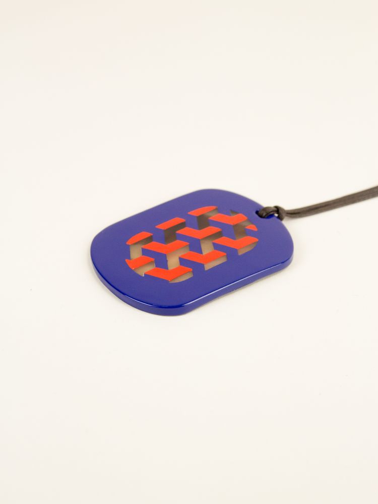 Bijoux - Horn and hoof lacquered pendants - L INDOCHINEUR X RIVÊT
