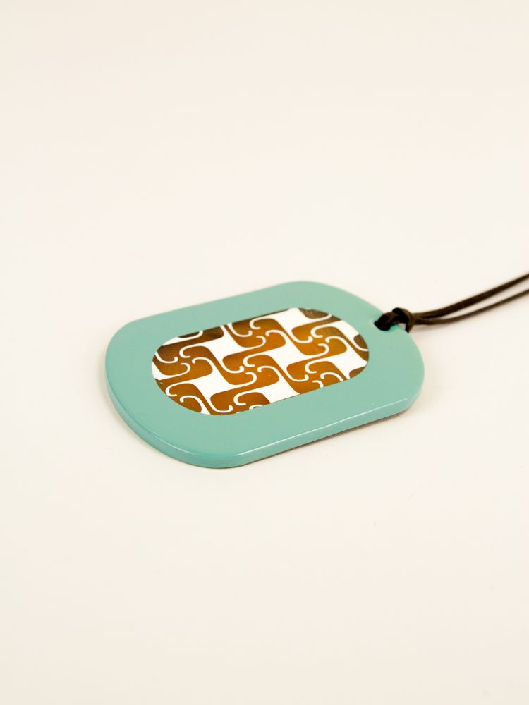 Bijoux - Horn and hoof lacquered pendants - L INDOCHINEUR X RIVÊT
