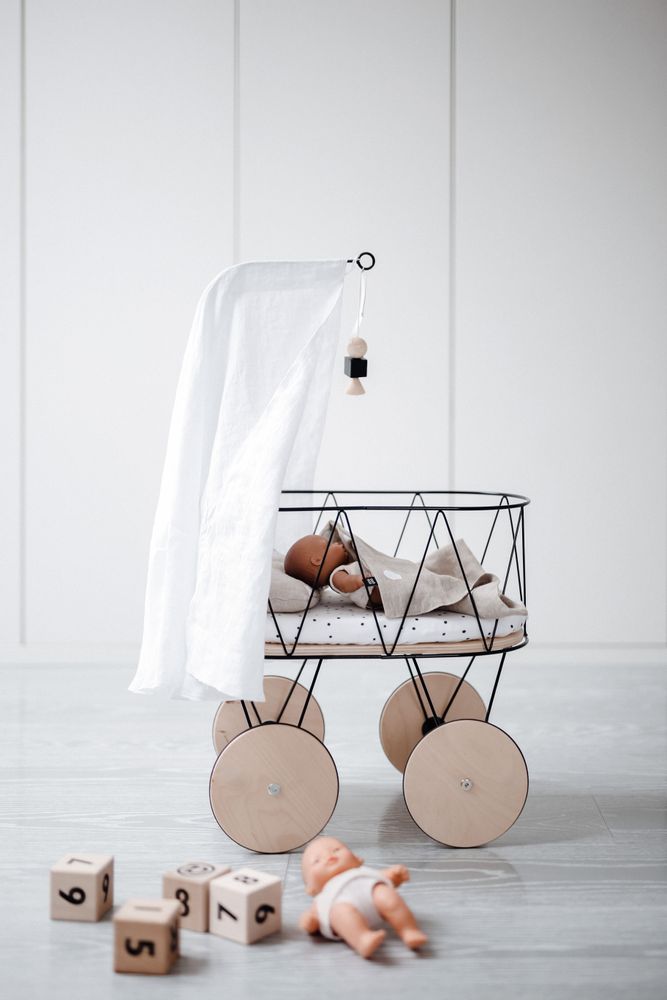Jouets enfants - Dolly Cot - Chic Dolly Cot impressionne par son design minimaliste et son style sophistiqué - OOH NOO