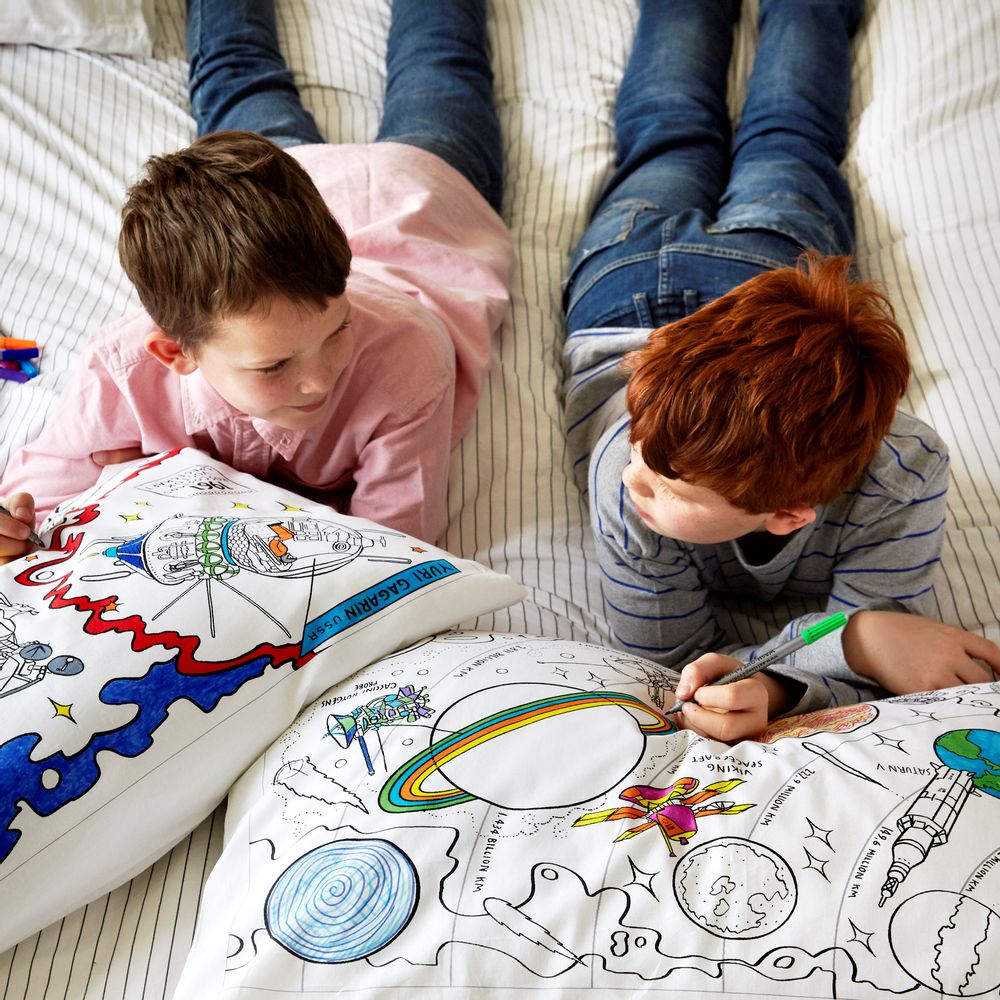 Children's arts and crafts - colour-in space explorer pillowcase - EATSLEEPDOODLE