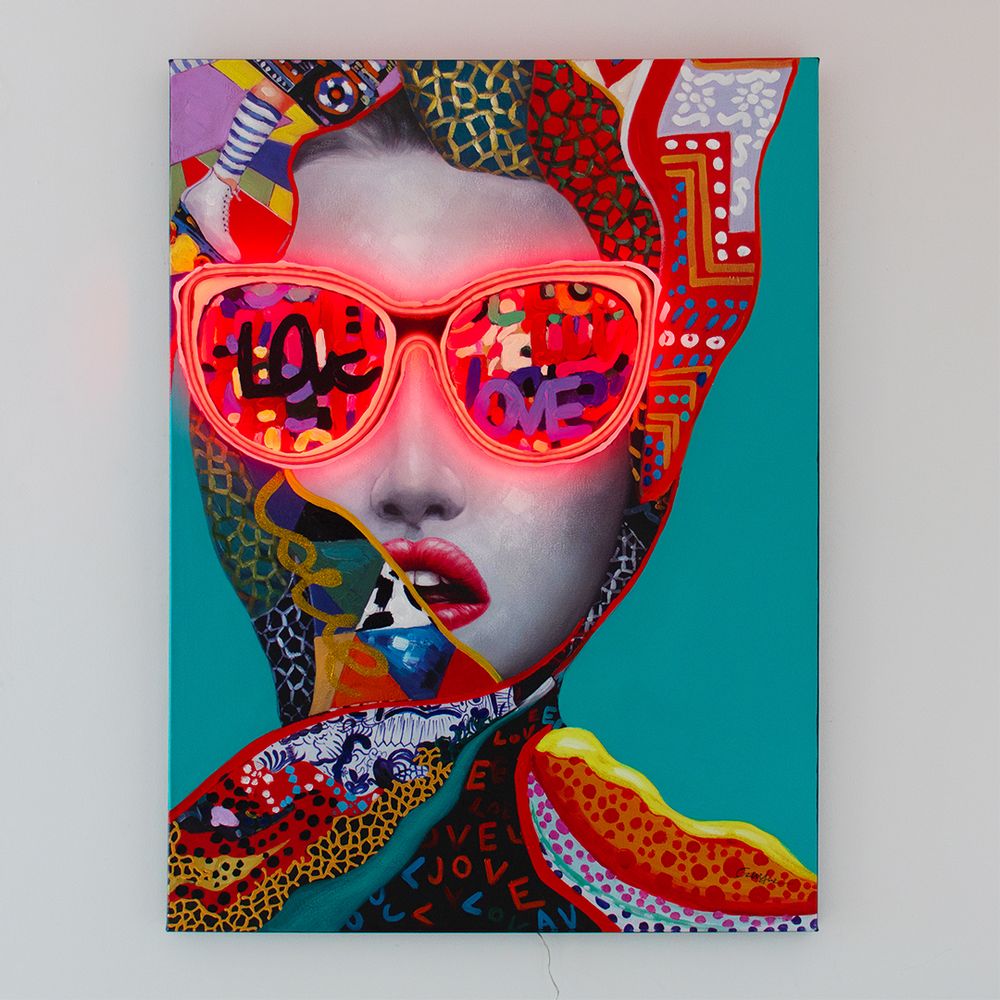 Wall lamps - 'Chic Woman' Wall Artwork - LED Neon - LOCOMOCEAN