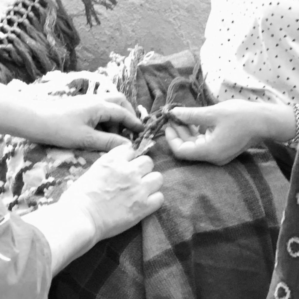 Objets design - COUSSIN SERRA DA ESTRELA 50 X 50 CM 100 % LAINE BIOLOGIQUE - SCHOOLOFLIFEPROJECTS