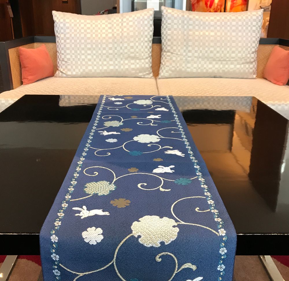 Customizable objects - Art Textile:Snowflakes and rabbits - AWAI