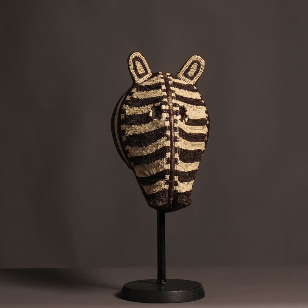 Objets de décoration - des masques et toujours plus de masques - ETHIC & TROPIC CORINNE BALLY