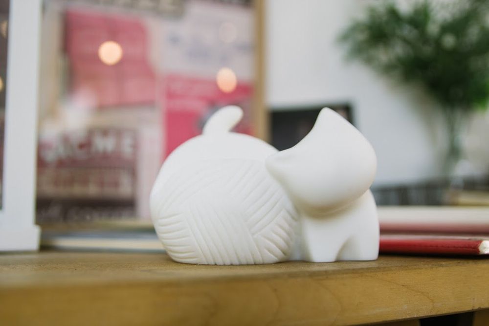 Design objects - Kitten Sculpture / Card Holder - CHU, AN DESIGN