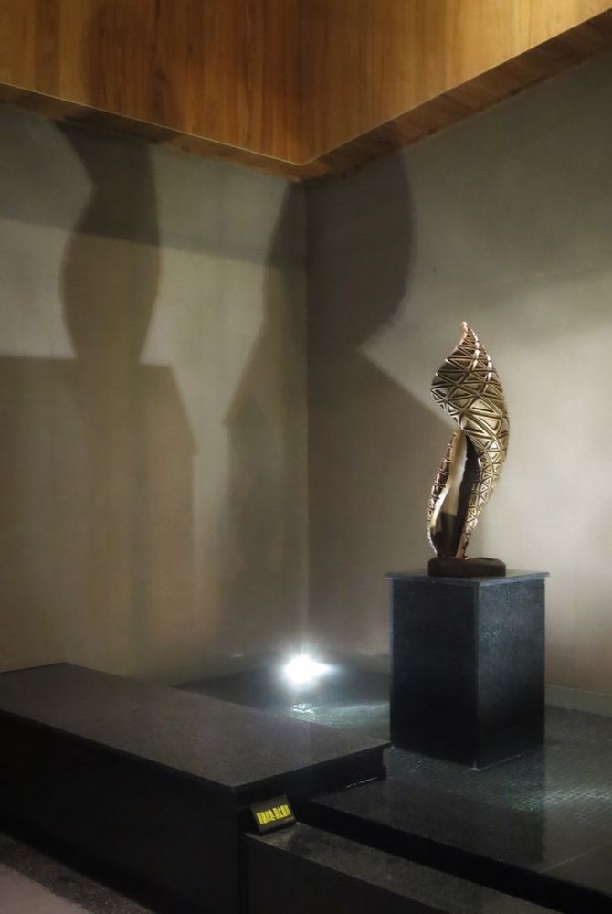 Sculptures, statuettes and miniatures - Encomia - Charisma Sculpture - GALLERY CHUAN