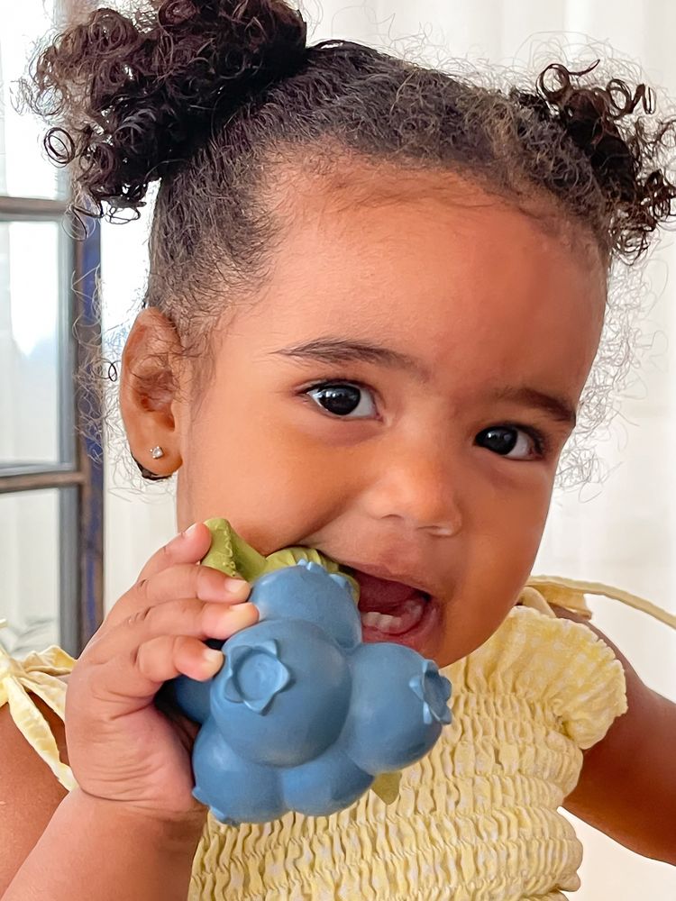 Jouets enfants - Anneaux de dentition Noix et fruits des bois - OLI&CAROL FRANCE