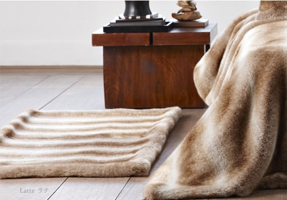 Tapis sur-mesure - Tapis en Fausse Fourrure - MAISON EVELYNE PRÉLONGE FRANCE