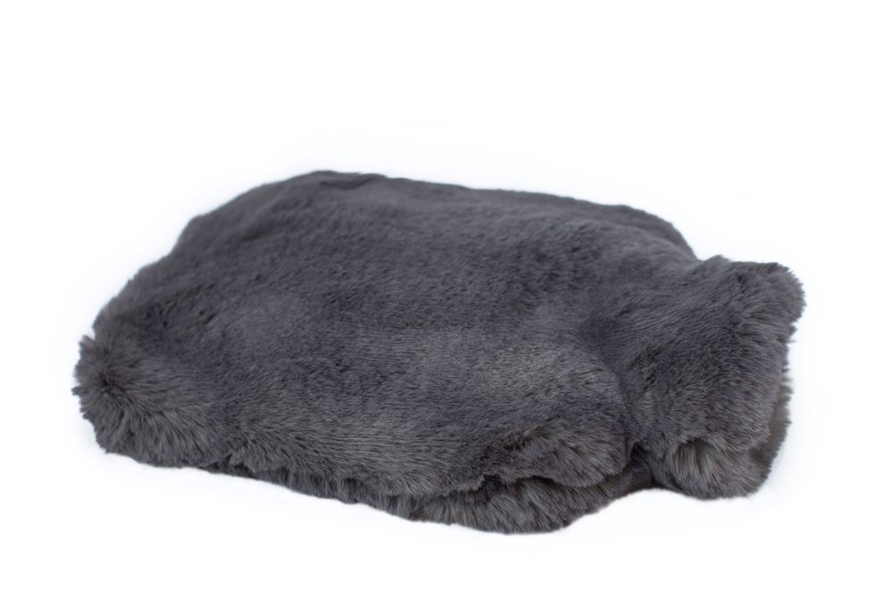 Textile and surface design - Faux fur hot water bottles - MAISON EVELYNE PRÉLONGE FRANCE