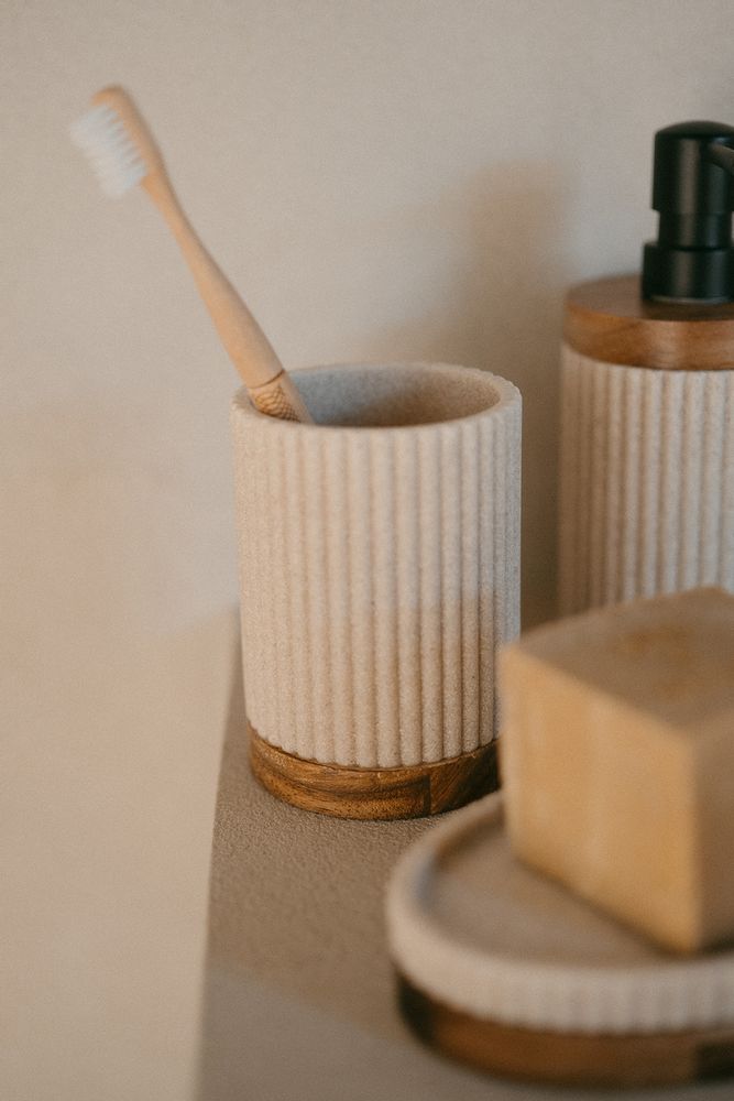 Installation accessories - Beige polyresin and acacia wood. Stripes soap dispenser Ø8x18 cm BA22104 - ANDREA HOUSE
