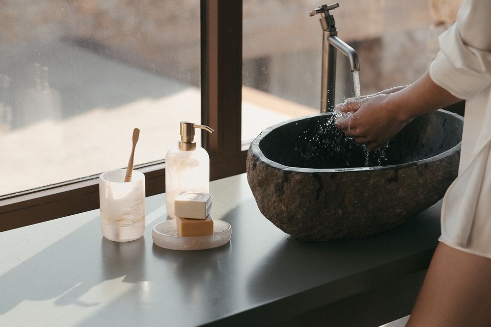 Installation accessories - POLYRESIN SOAP DISPENSER MOTHER-OF-PEARL EFFECT Ø8X18 BA22174 - ANDREA HOUSE