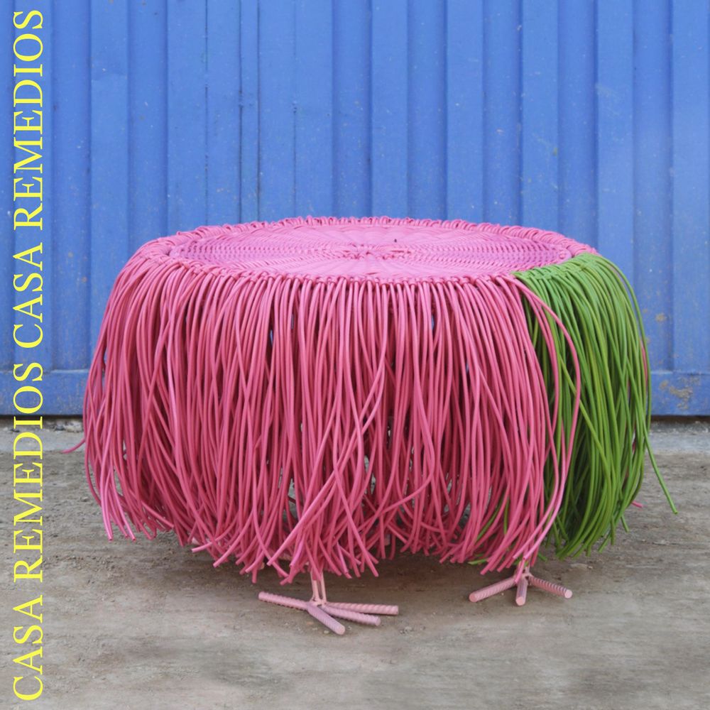 Tables basses - Ostrich tables and seats - CASA REMEDIOS BY MERCEDES SALAZAR + SERENA CANCELLIER