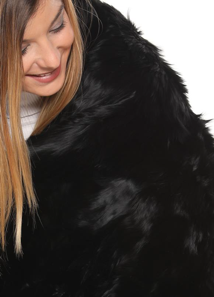 Scarves - Suri alpaca fur Throw. Luxury and sustainability. Natural fibres - PUEBLO