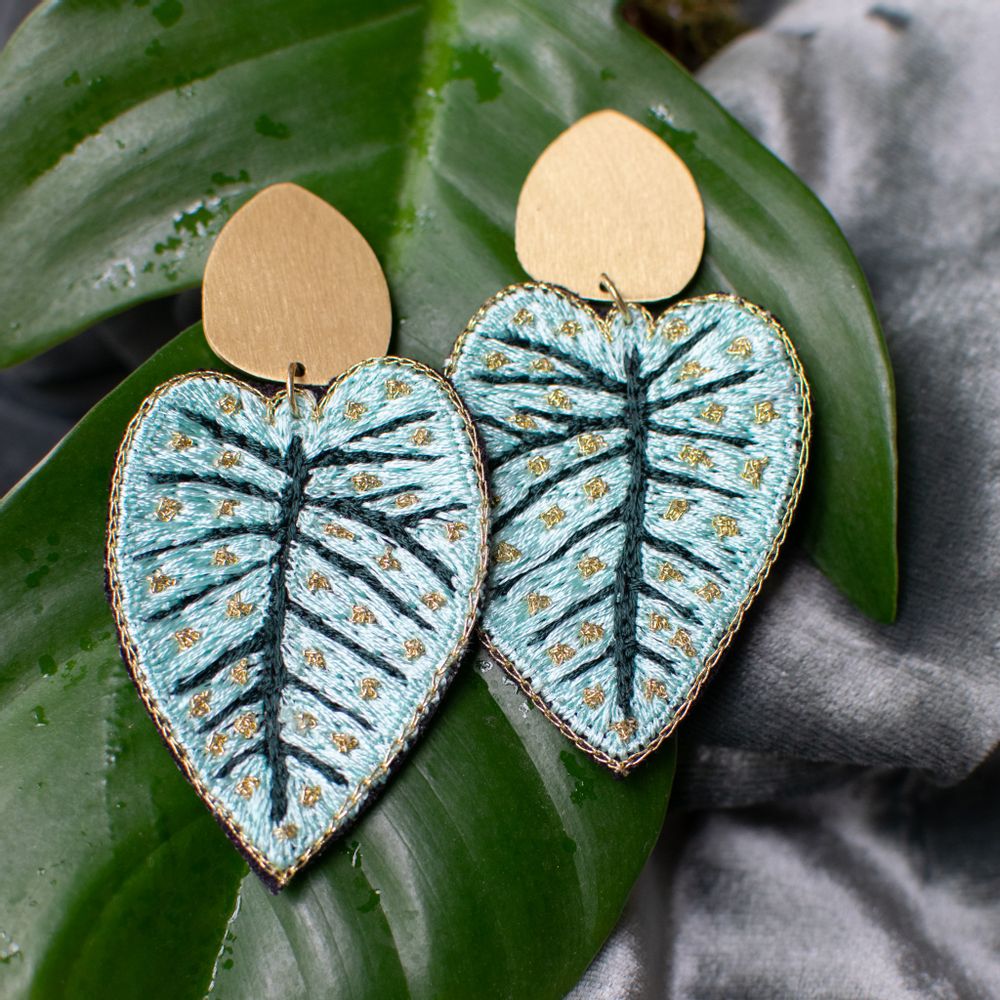 Jewelry - Queen beads neacklaces and cuffs - ZENZA