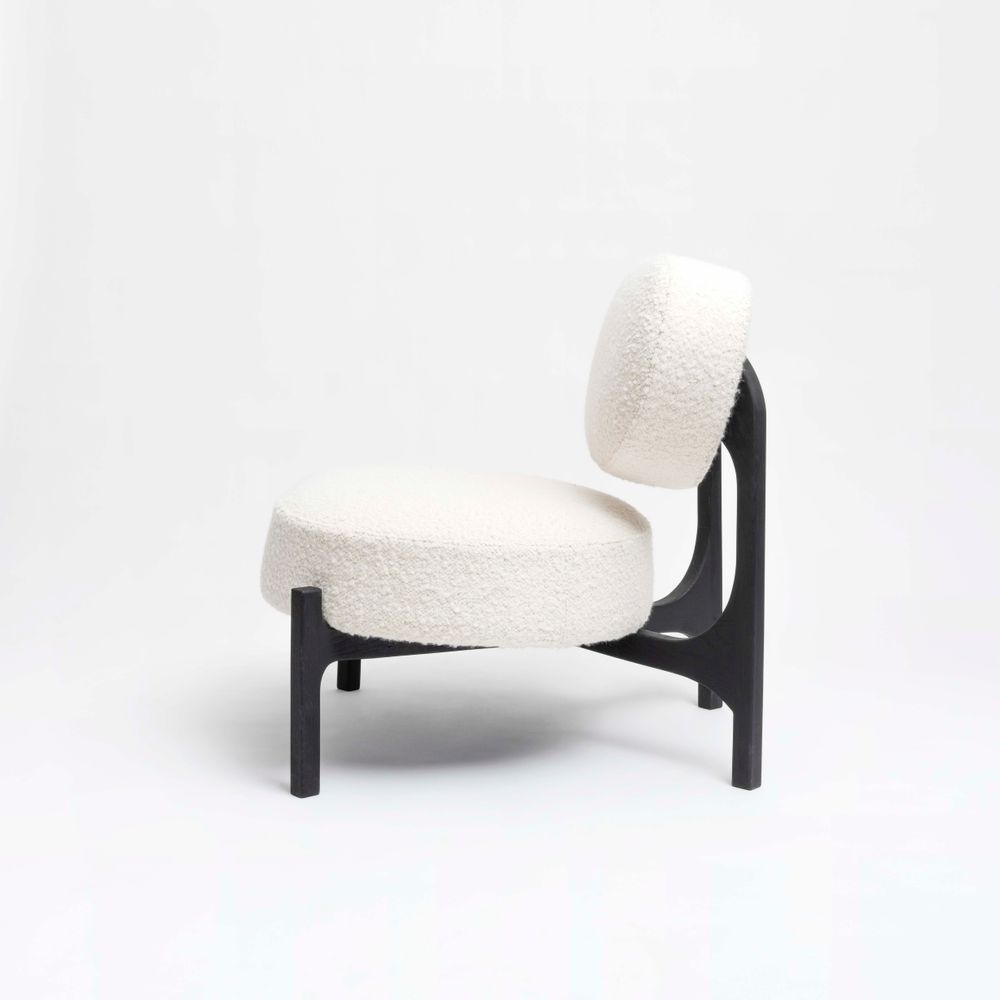 Armchairs - LYRA lounge chair - MUAJE