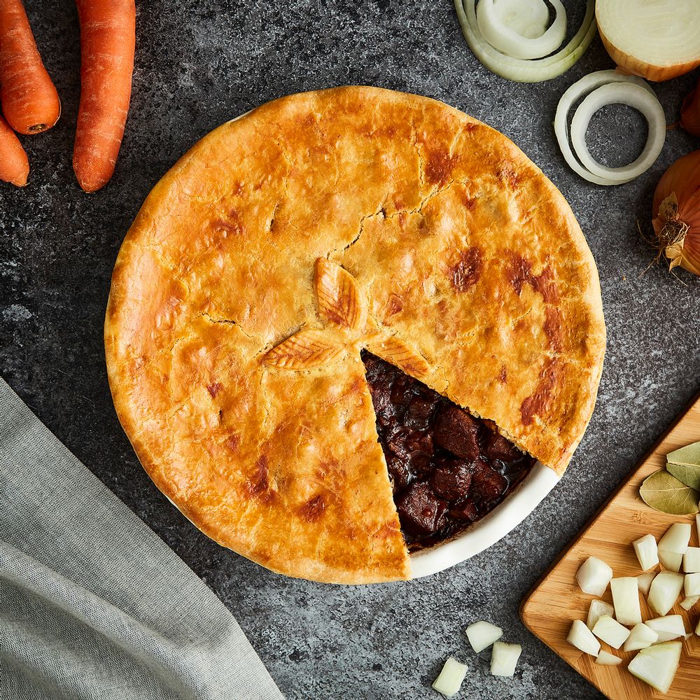 Platter and bowls - Barbary & Oak Foundry 27cm Ceramic Pie Dish - RKW LTD - BARBARY & OAK