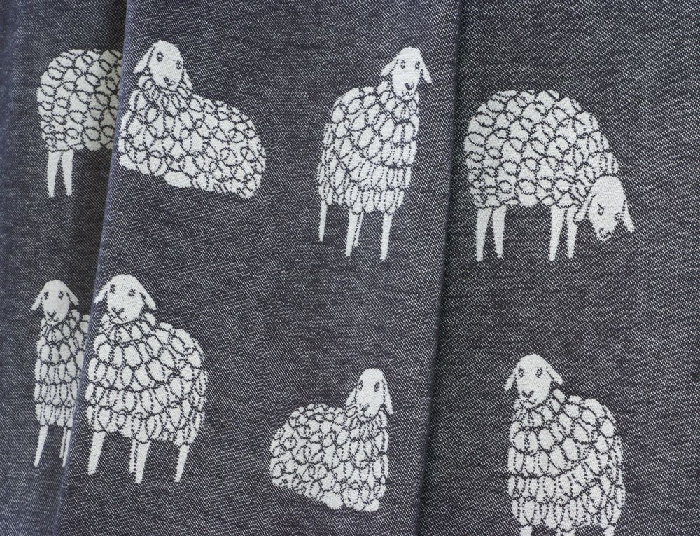 Throw blankets - NEW Mima Pure Cotton Throw - Available in Soft Black and Light Grey - 130 x 190 cm - J.J. TEXTILE LTD