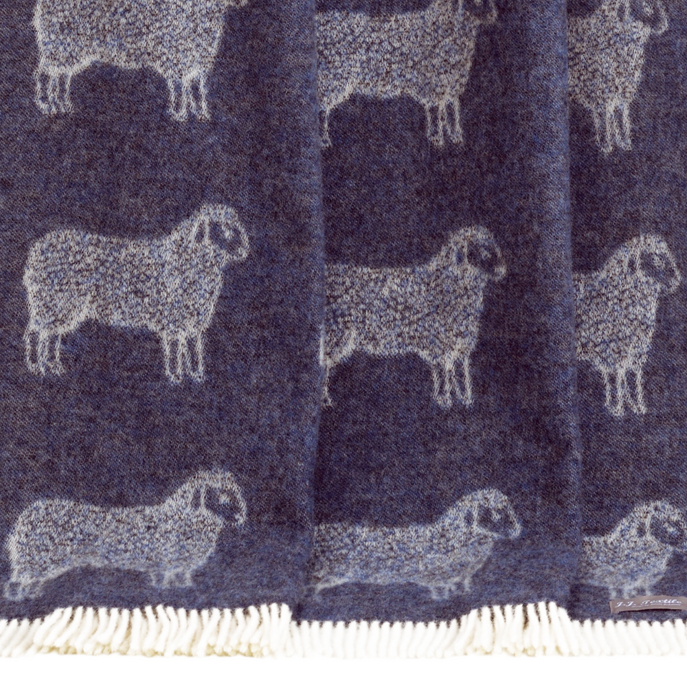 Throw blankets - NEW Sheep Pure Wool Throw - Available in Blue, Green Burgundy and Aubergine - 130 x 190 cm - J.J. TEXTILE LTD