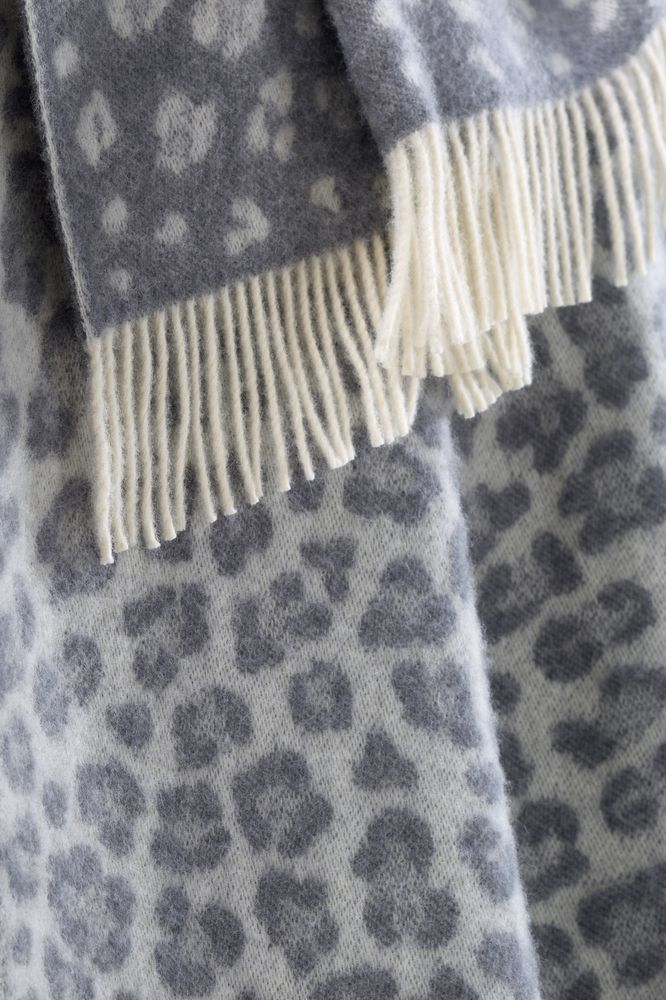 Plaids - Plaid en pure laine à imprimé animal - Disponible en palettes neutres - 130 x 190 cm - J.J. TEXTILE LTD