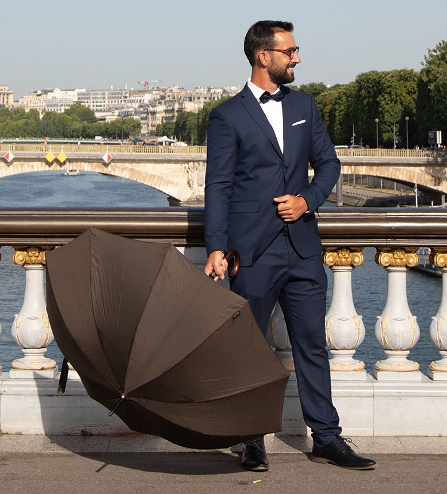 Design objects - Durable men's cane umbrella - SMATI